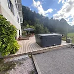 Holiday home Le Des Abeilles