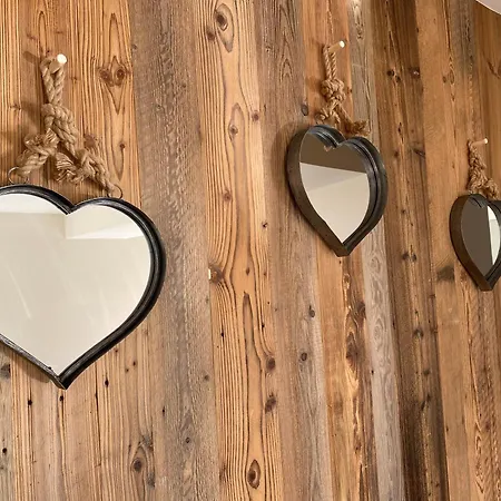 Le Des Abeilles Tatil Evi