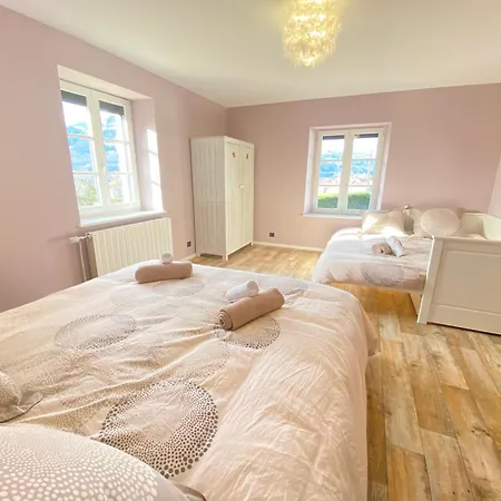 Holiday home Le Des Abeilles *